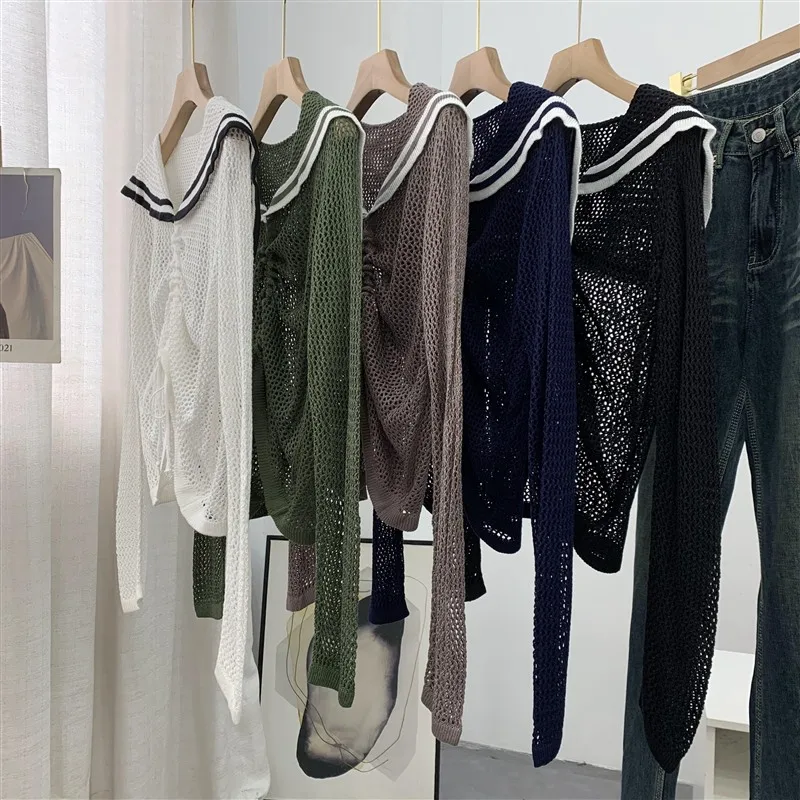 Женский трикотажный короткий топ с длинным рукавом и полосками