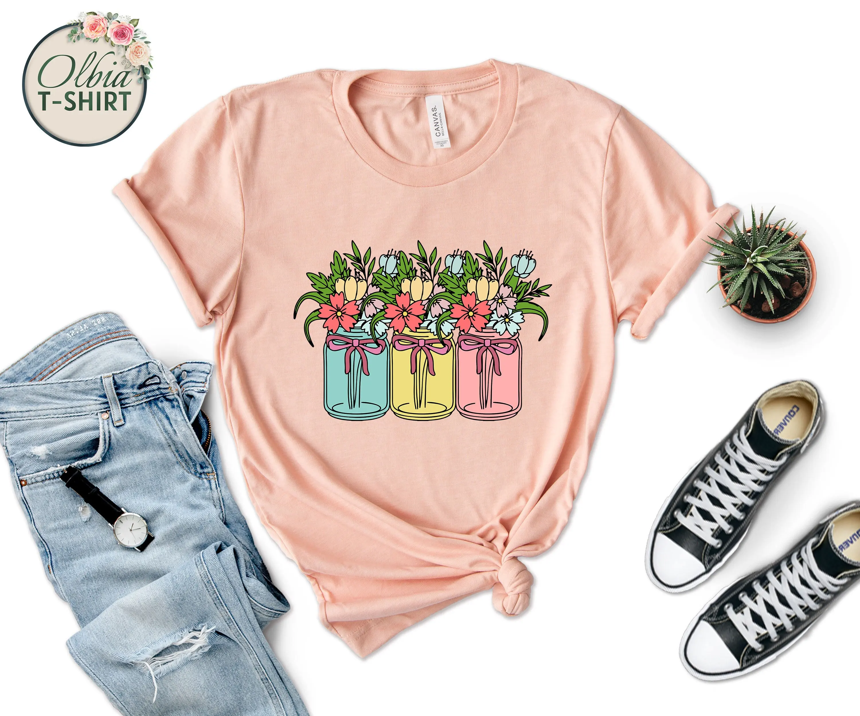 Цветы в цветных баночках Мейсон Футболка с мячом Country Life Springtime Яркий акварельный