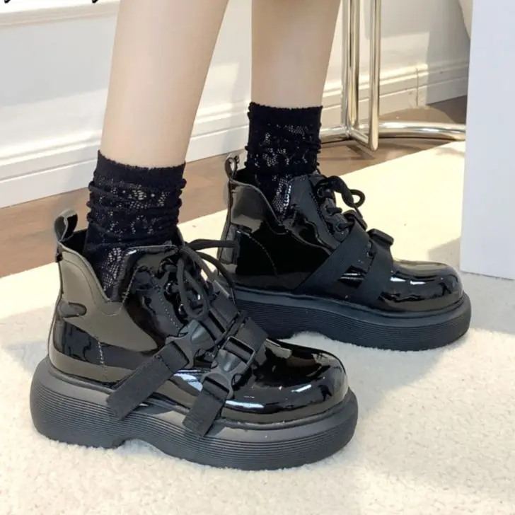 

Winter Boots Women British Style New Autumn Retro Wild Thick-soled Increased Chelsea Motorcycle Boots Women Shoes