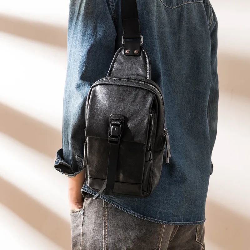 Fashion retro men's first layer cowhide black multi-pocket chest bag daily outdoor sports hot sale real leather messenger bag