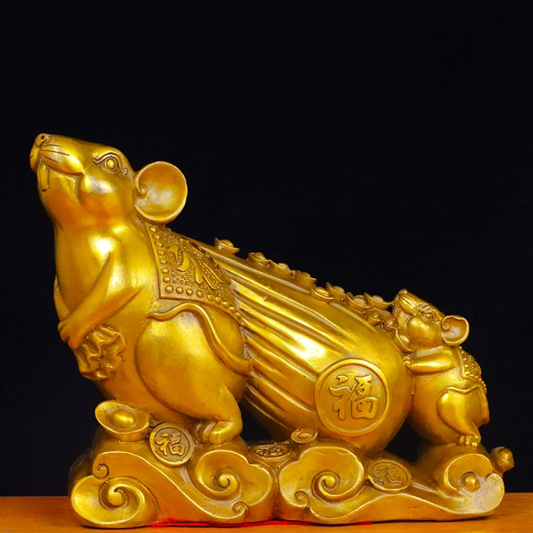 Крыса дамбо рыжая. Мышка из золота. Золотая крыса. Монета серебряная 2020 года крысы. Крыса золото.