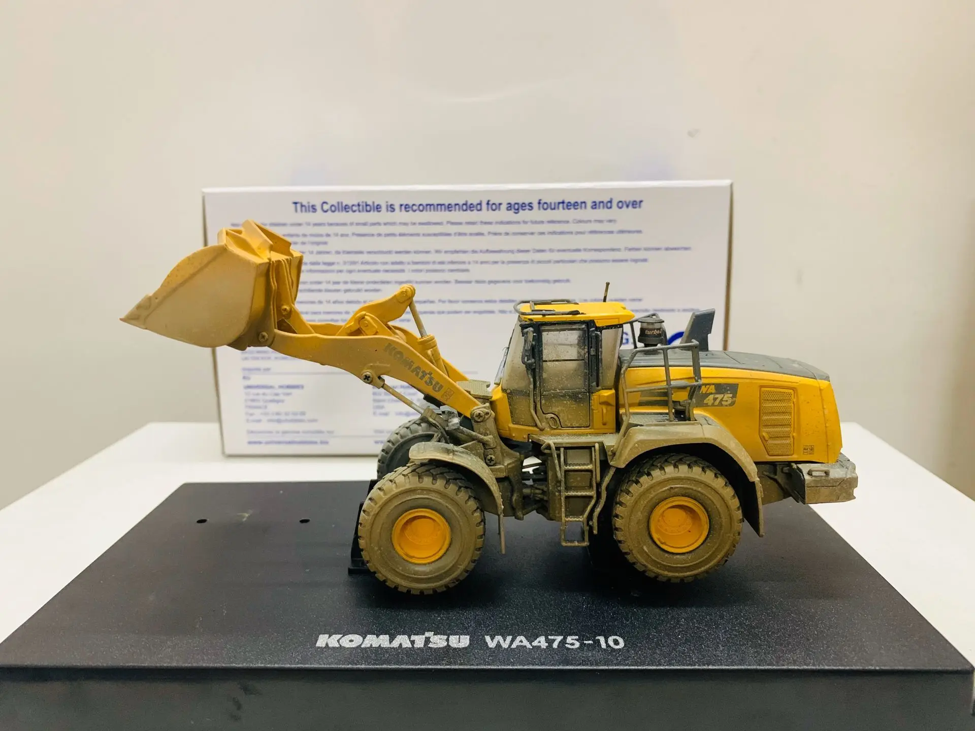 Фронтальный погрузчик Komatsu WA475-10 многофункциональная модель 1:50 UH8146 новинка
