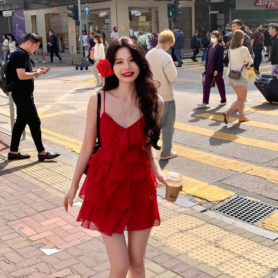 Винтажное красное платье на бретельках