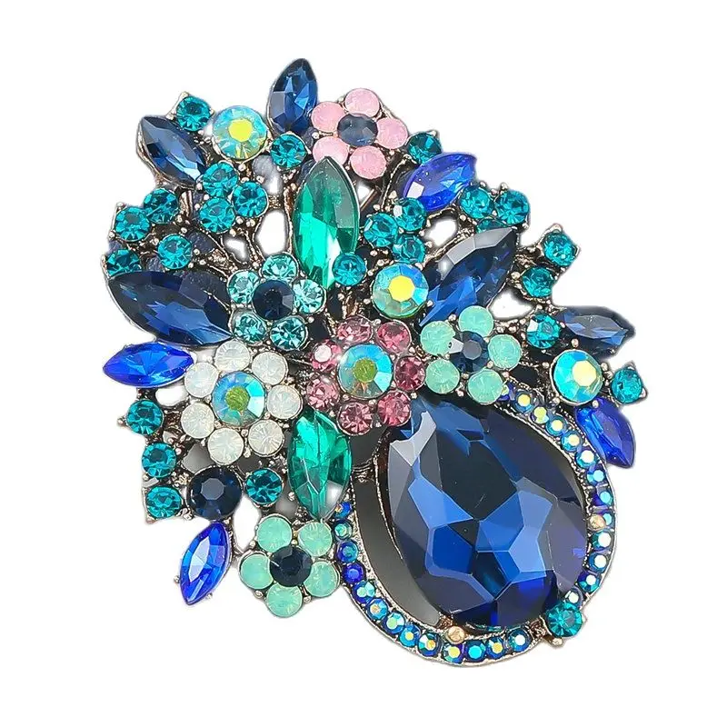 

Alloy High-grade Delicate Rhinestone Flower Brooch Lovely Pin Fashion Brooch Clothing Accessories