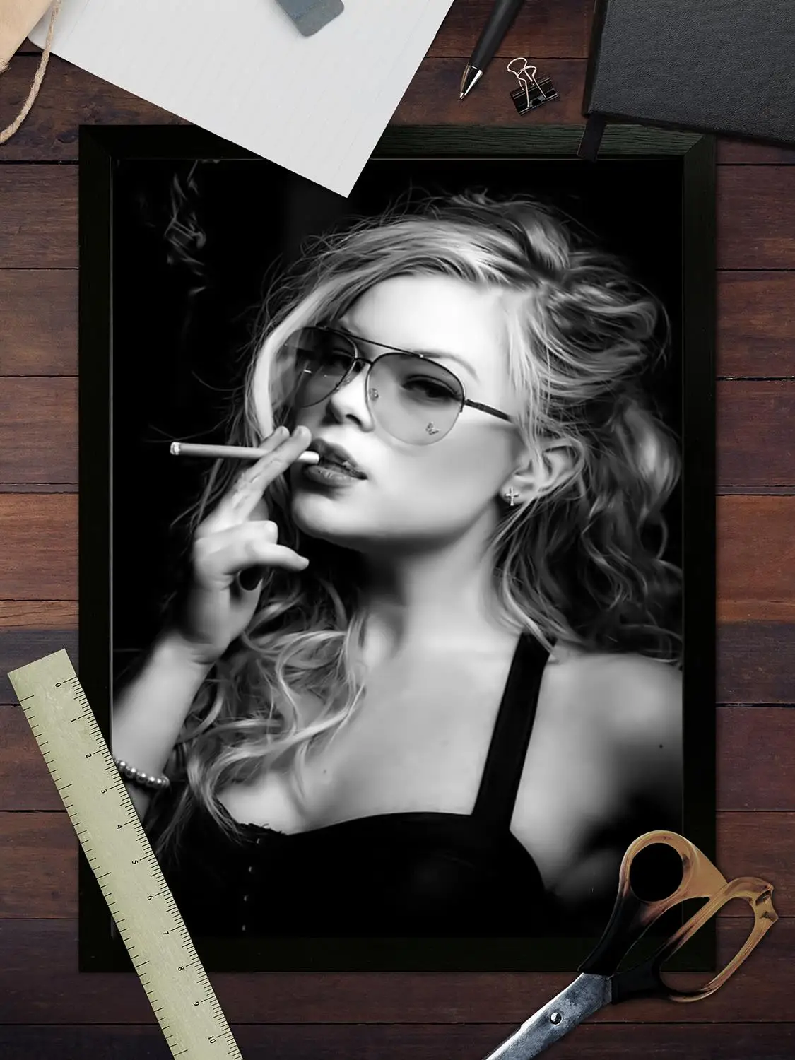 Женщина курящего холста художественный постер и настенное искусство печать с