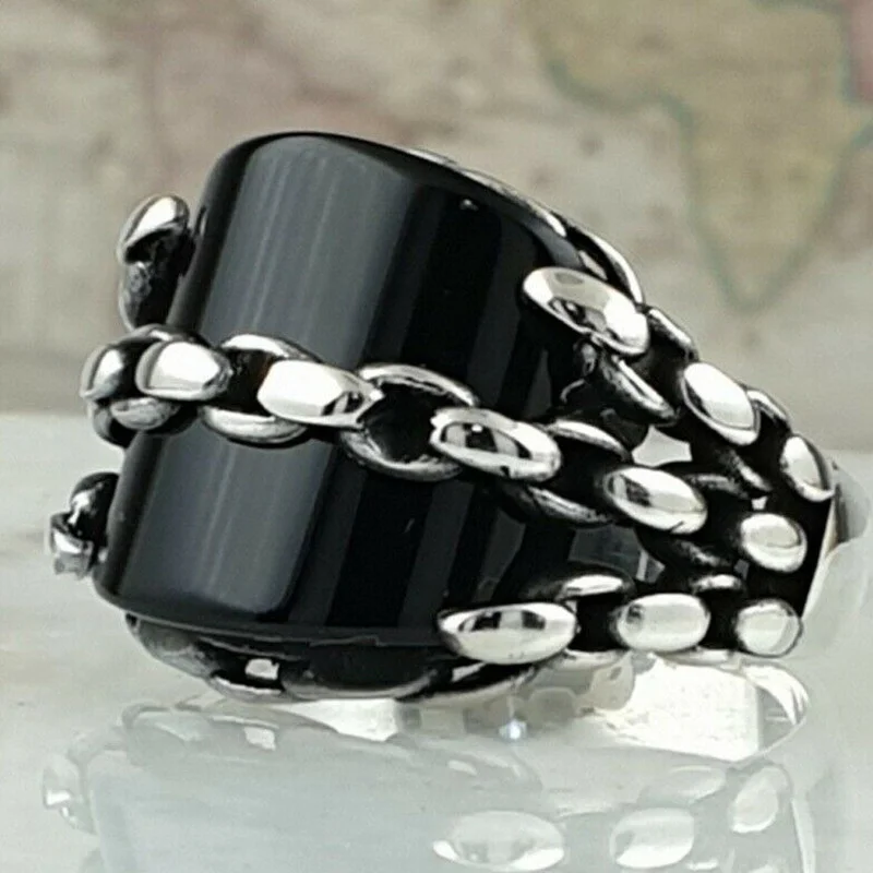 

Punk Men's Black Geometric Square Crystal Stone Finger Ring with Chain for Party Gift Wedding Engagement Hip Hop Jewelry