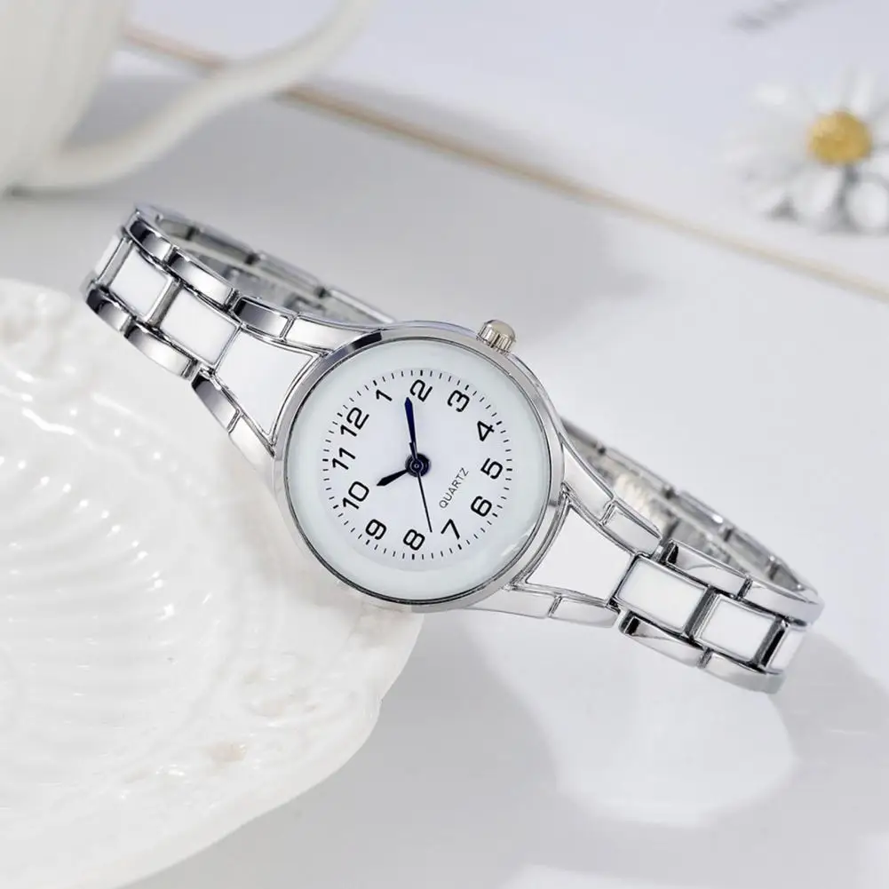 Женские часы на ремешке Элегантные наручные стильные тонкие женские кварцевые