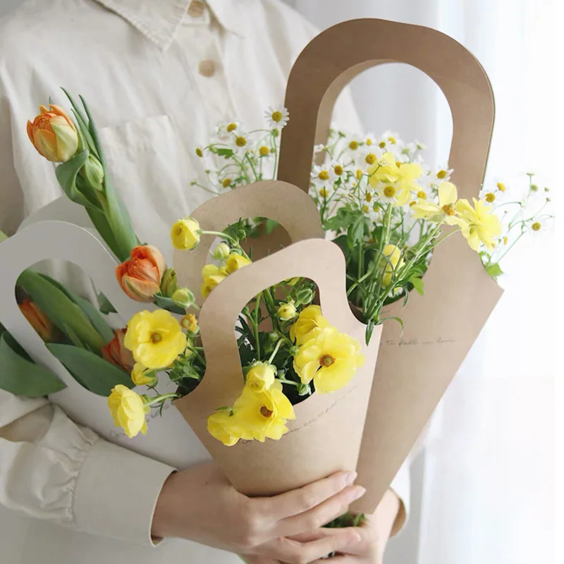

Korean Flowers Rose Bouquet Bag Kraft Paper Packaging Handbag Gift Valentines' Day Handbag Flower Shop Simple Bouquet Packaging