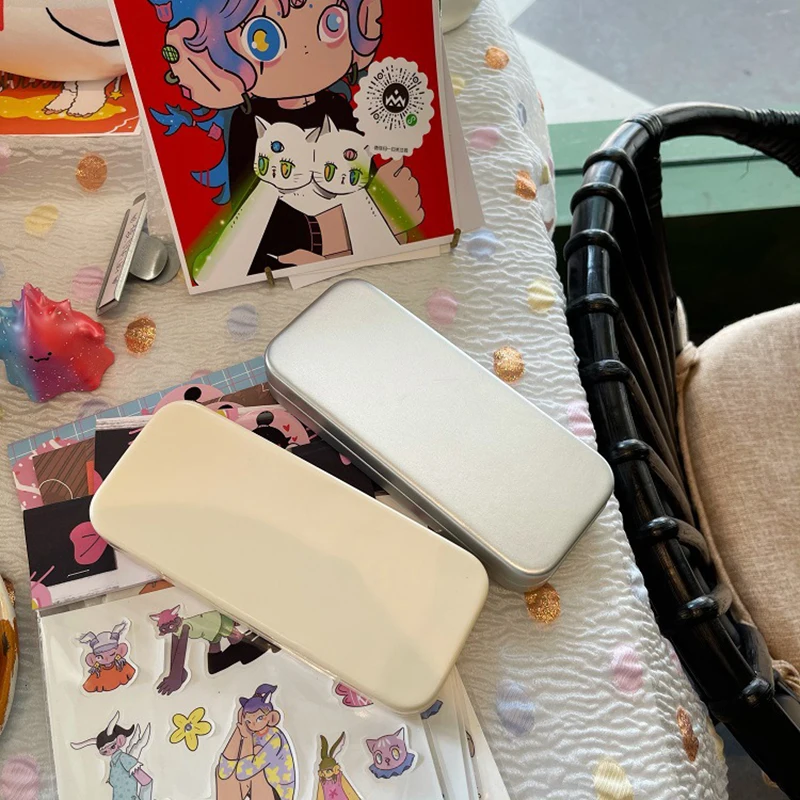 

Korean Ins Leather + Iron Eyewear Cases Cover Sunglasses Case for Women Fashion Glasses Box Silver Solid Color Eyeglass Cases