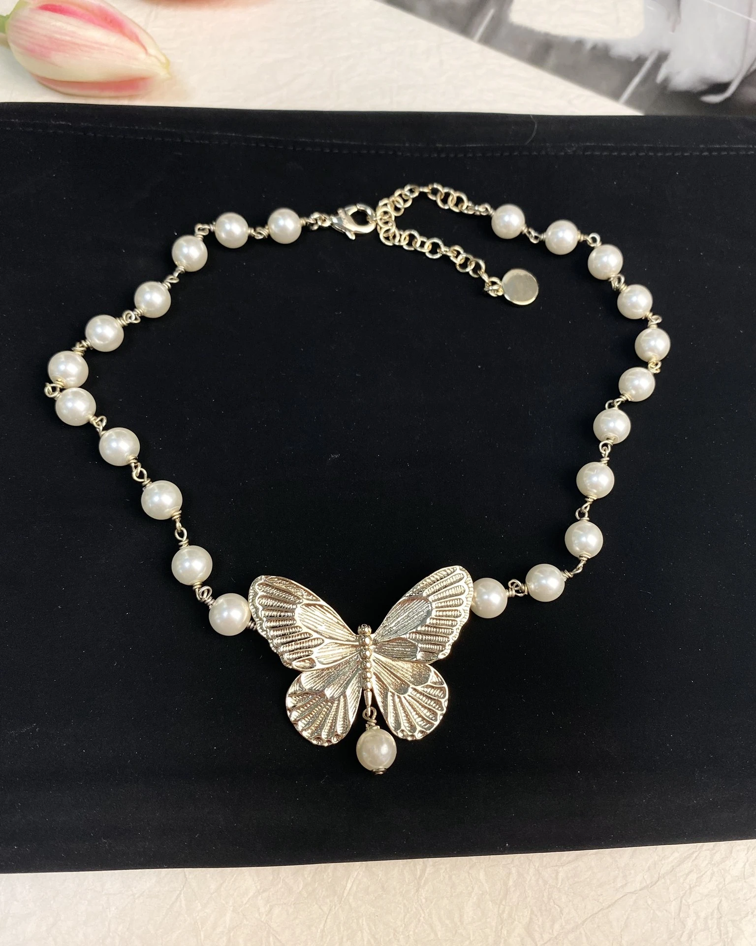 Новинка 2024 летняя цепочка с жемчугом и бабочкой