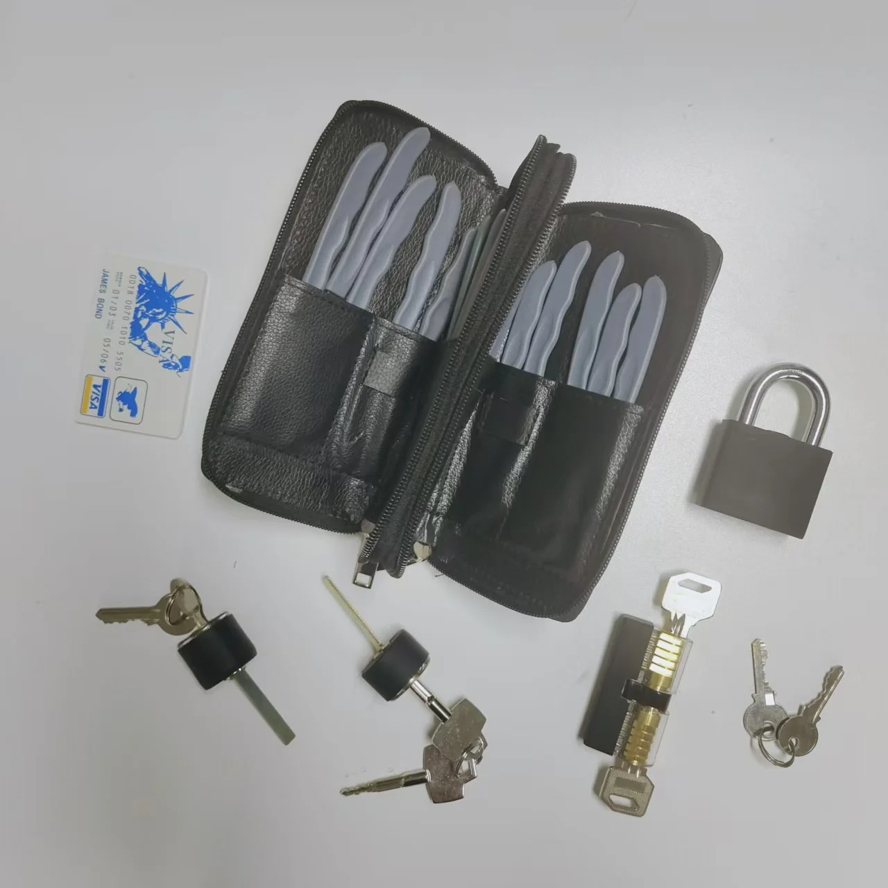 Набор инструментов для слесаря с титановым покрытием 24 шт. серой ручкой