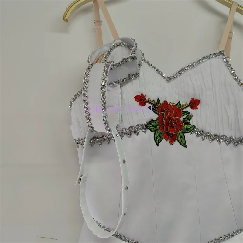 Балетный костюм-пачка с цветочным принтом