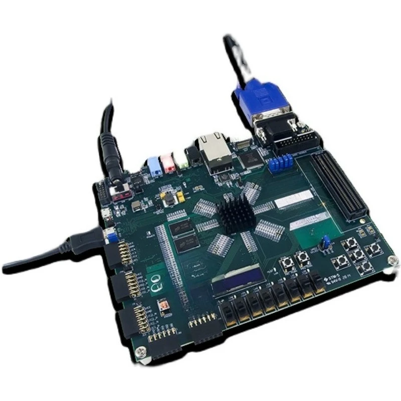 Фото Доступен для расширенной обработки ARM+FPGA 410-248AD-FMCOMMS3-EBZ Zynq-7000 ARM+FPGA. №1