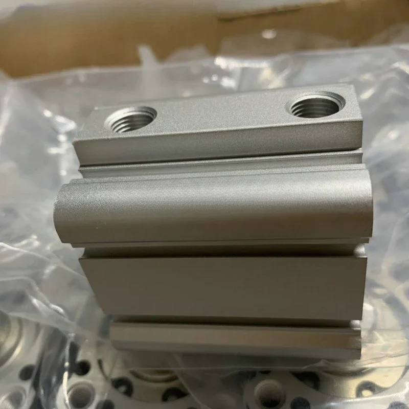 Цилиндр CDQ2A32-10DZ/20DZ/30DZ/40DZ/50DZ/75DZ/100DZ