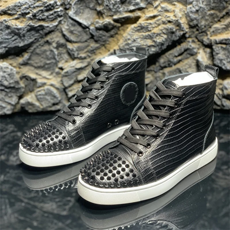 

Luxury Brand High Top Black Stripe Leather Red Bottom Rivets Tennis Shoes For Men's Casual Flats Loafers Women's Spikes Sneakers