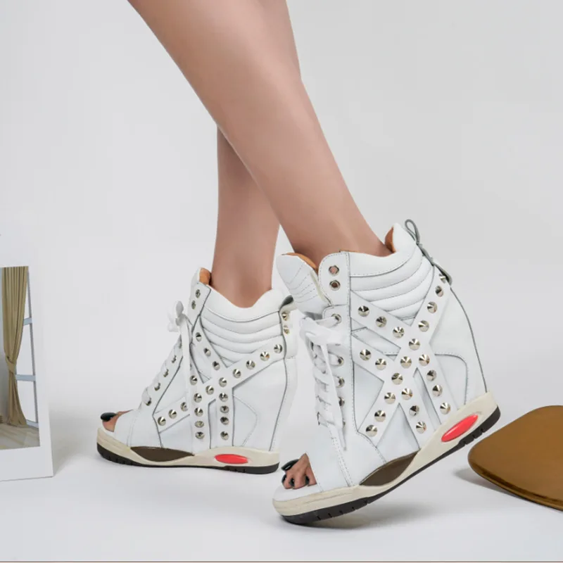 Женские кроссовки на танкетке повседневные дизайнерские сланцы с открытым