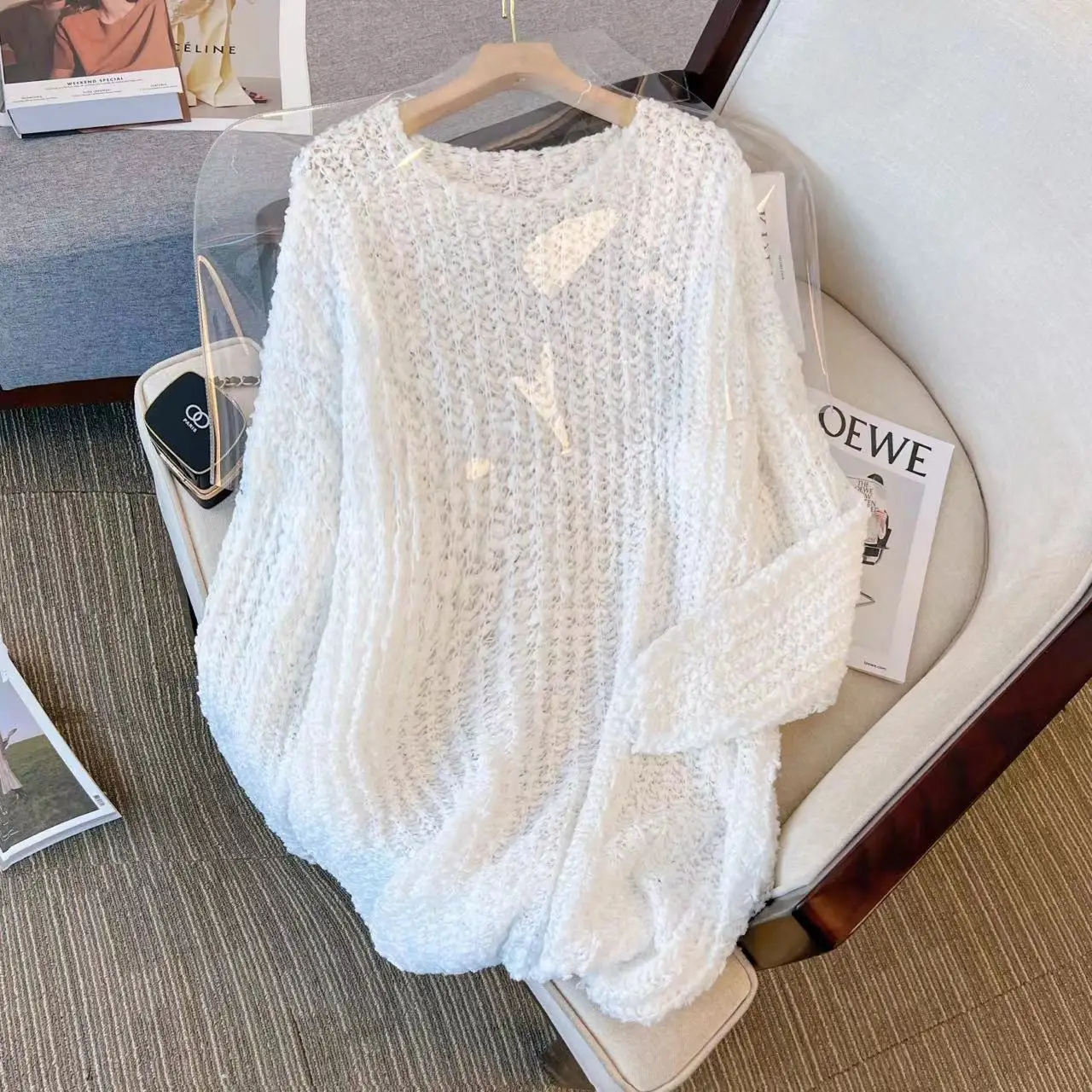 

Lazy V-neck Sweater for Women's Autumn New Advanced Design Feeling Pullover Knit