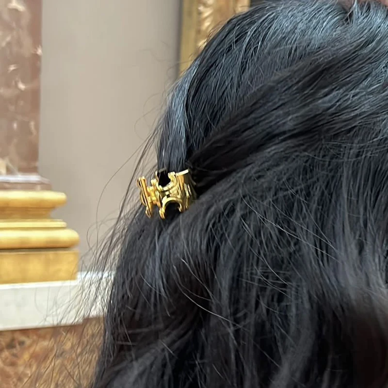 

Fashion Hollow Heart Metal Hair Claw Clips Simple Non Slip Mini Gold Geometric Bangs Barrettes Hair Jaws For Women Girls Daily