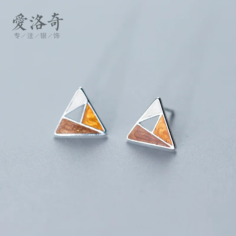 

Women's Ear Studs Japanese Style Simple Color Triangle Earrings Current Geometry Ear Rings
