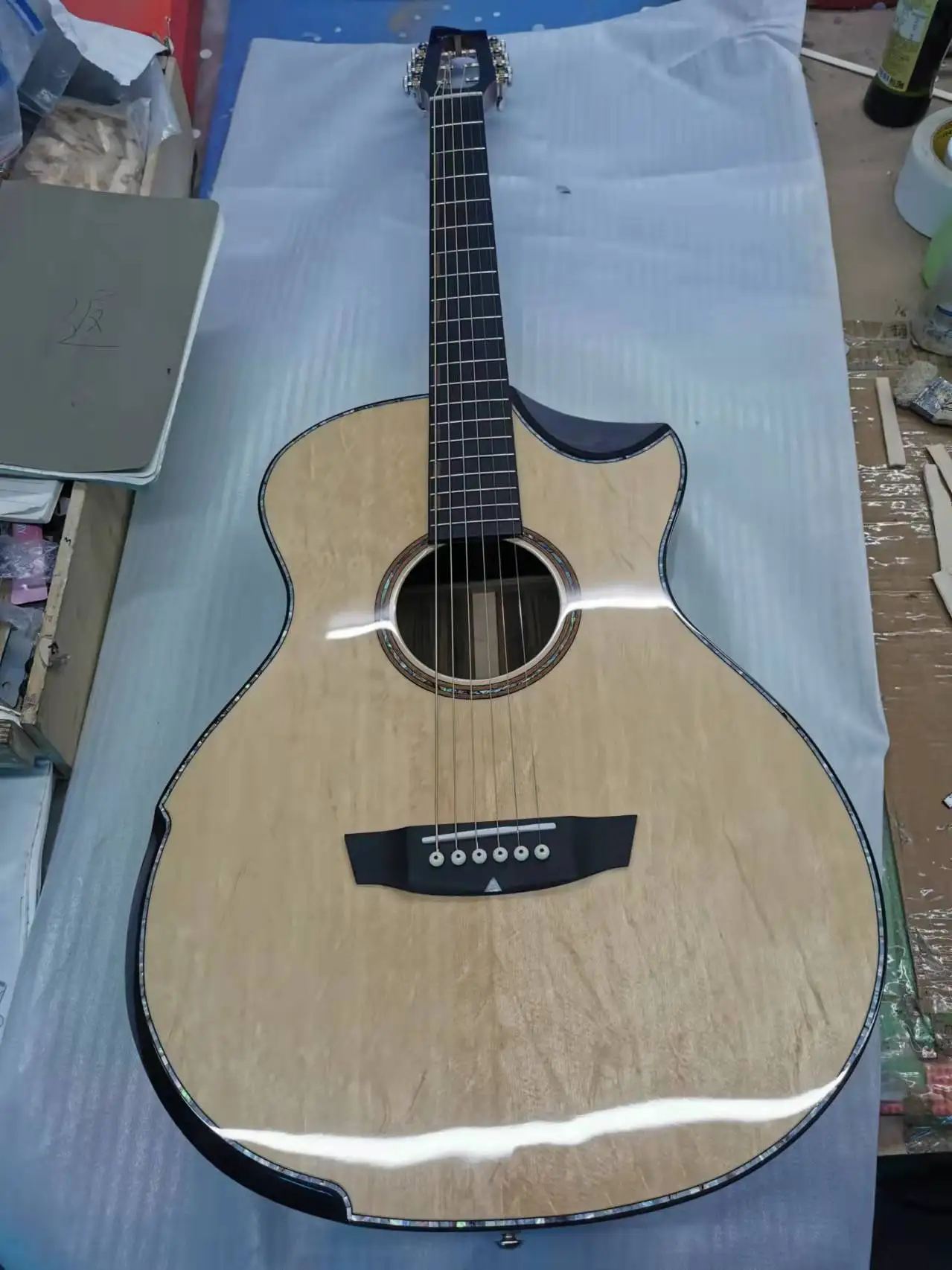 GA HalfAngle акустическая гитара из грецкого ореха