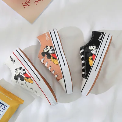 

Disney cartoon Mickey new low-cut canvas shoes female students all-match casual shoes