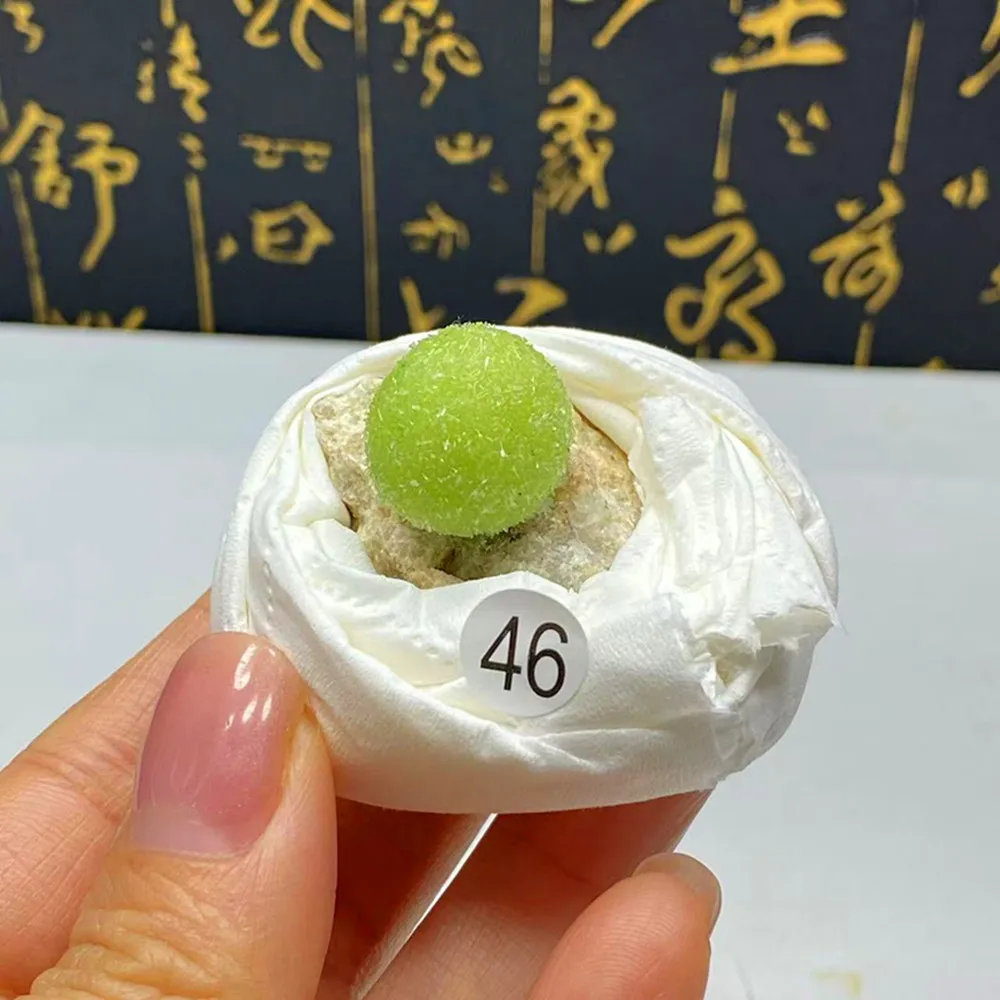 Индийский ззолит сырой камень образец минерала минеральный кристалл