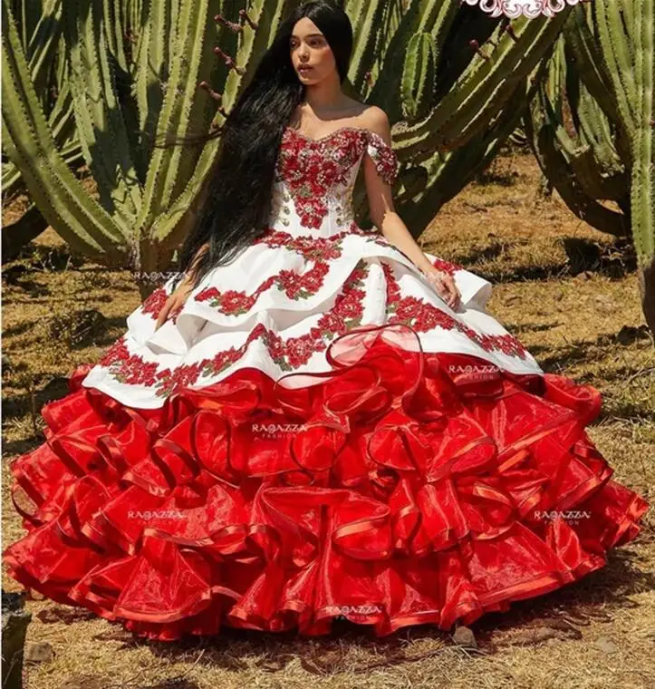 

Красное Бальное Платье Charro Quinceanera, бальное платье с открытыми плечами, аппликация из органзы, мексиканские милые платья 16 лет 15 лет