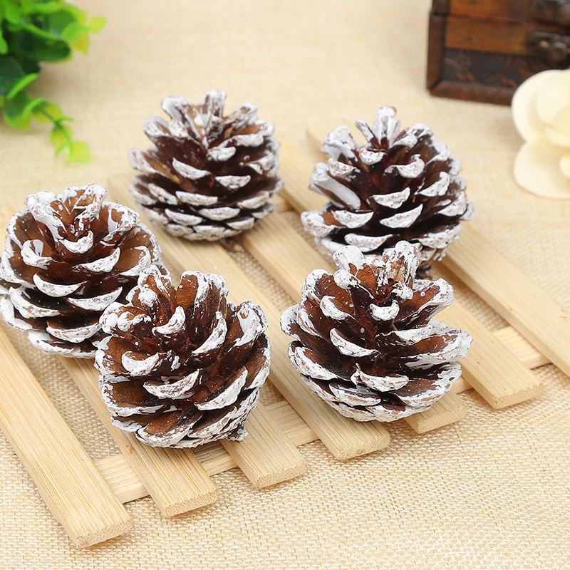 

Snow pine cone decoration pendant snowflake pine cone Christmas decoration dried flower ornaments
