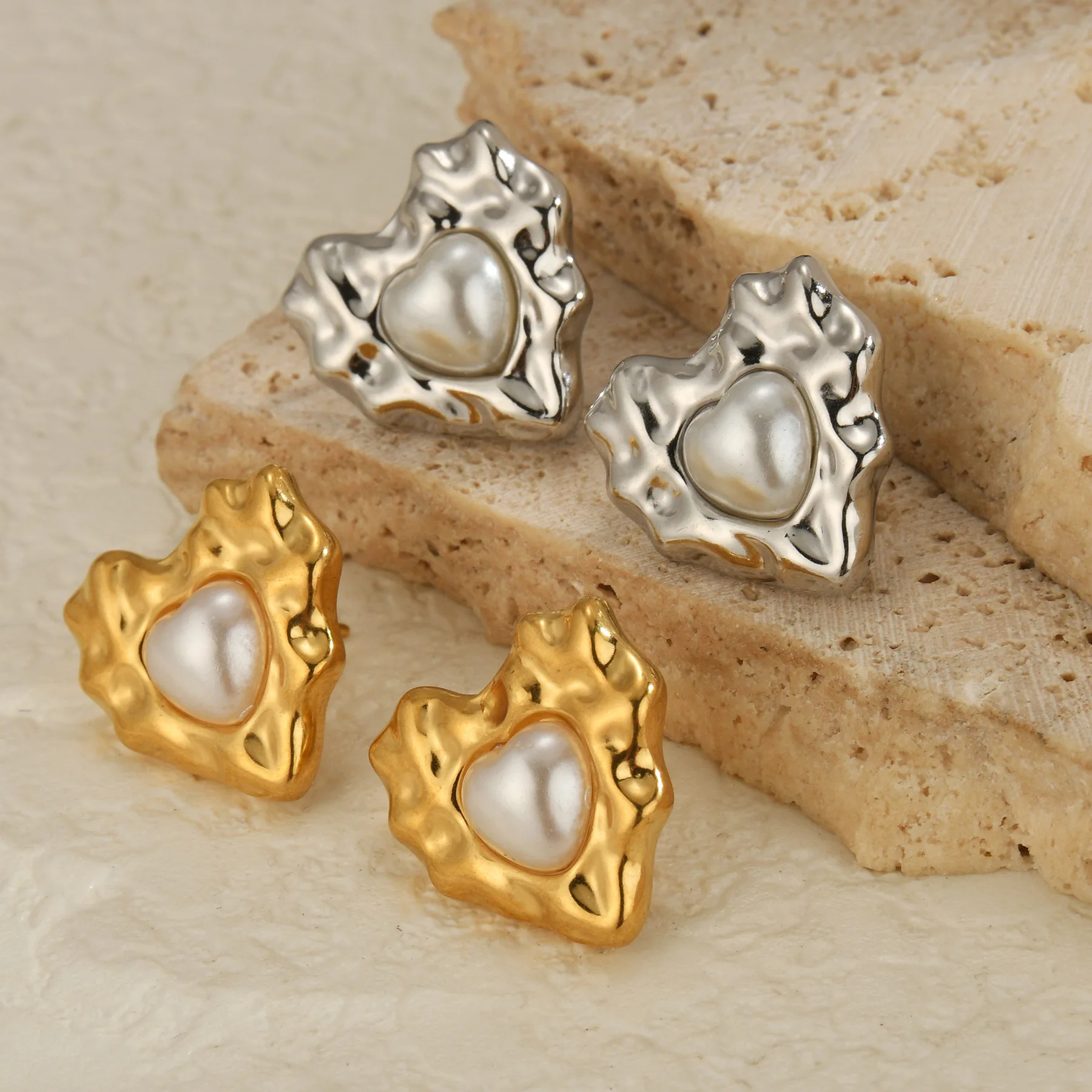 Женские простые серьги-гвоздики из нержавеющей стали с сердечками