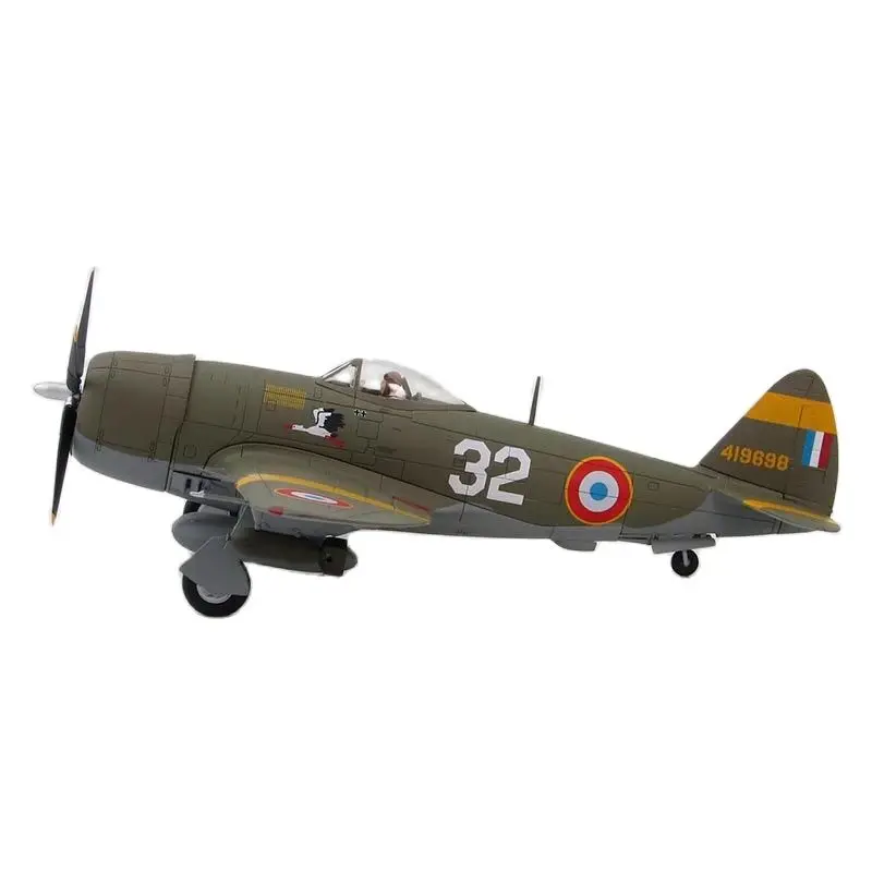 

Модель самолета из сплава и пластика в масштабе 1:48