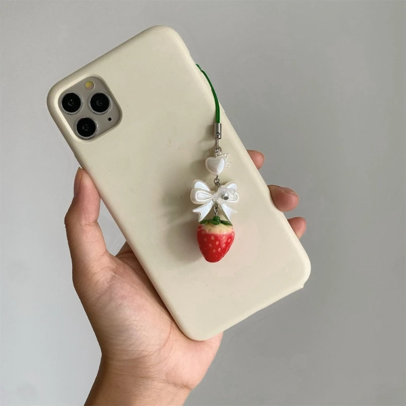 Ювелирные изделия для телефона с клубникой ручной работы брелок из смолы бантом