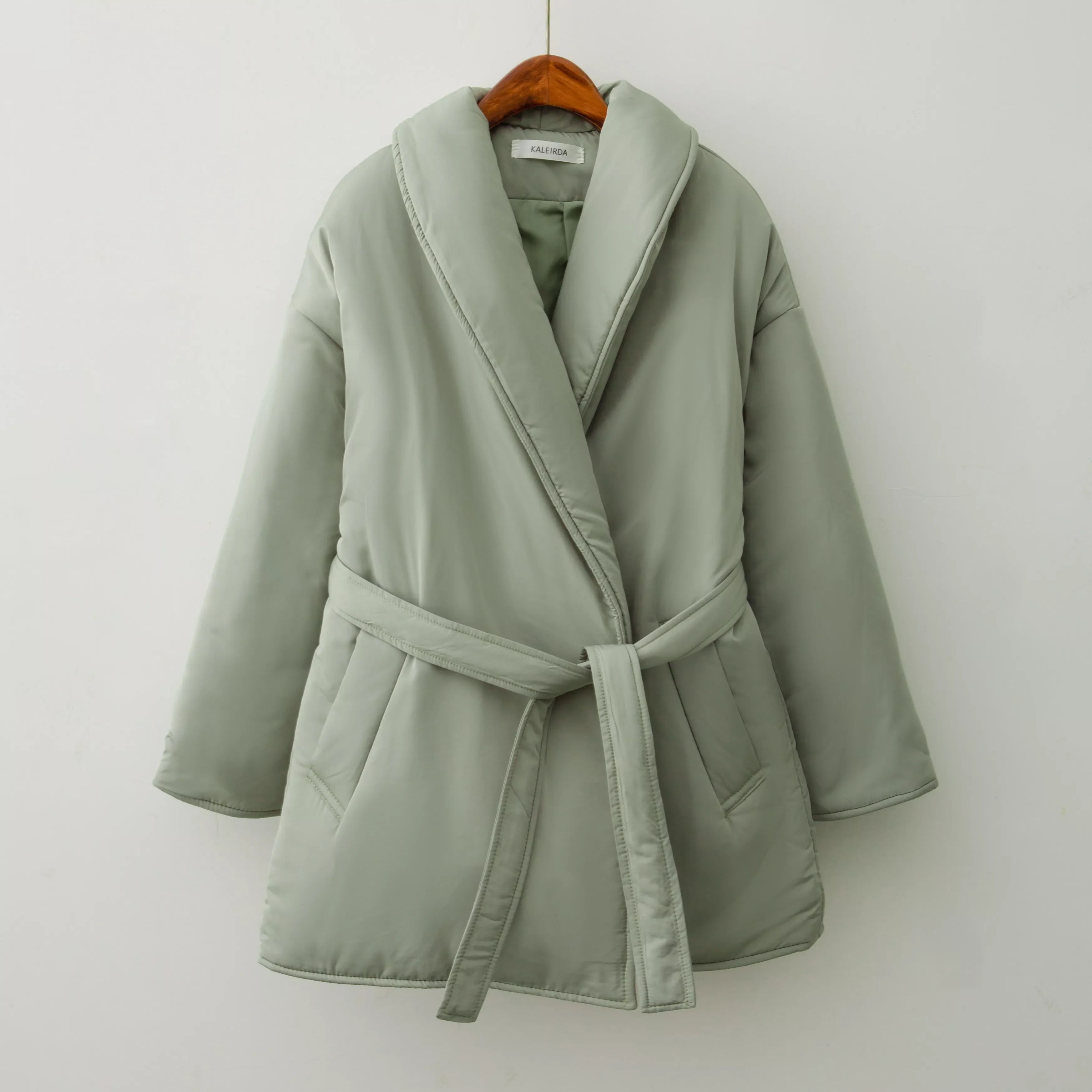 Enlarge 2022 Women Winter Jacket coat Stylish Thick Warm fluff Parka Female  water proof outerware coat New Hot