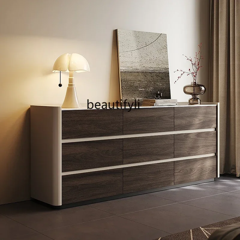 Итальянский минималистичный вариант из массива дерева девять внешних дел орех