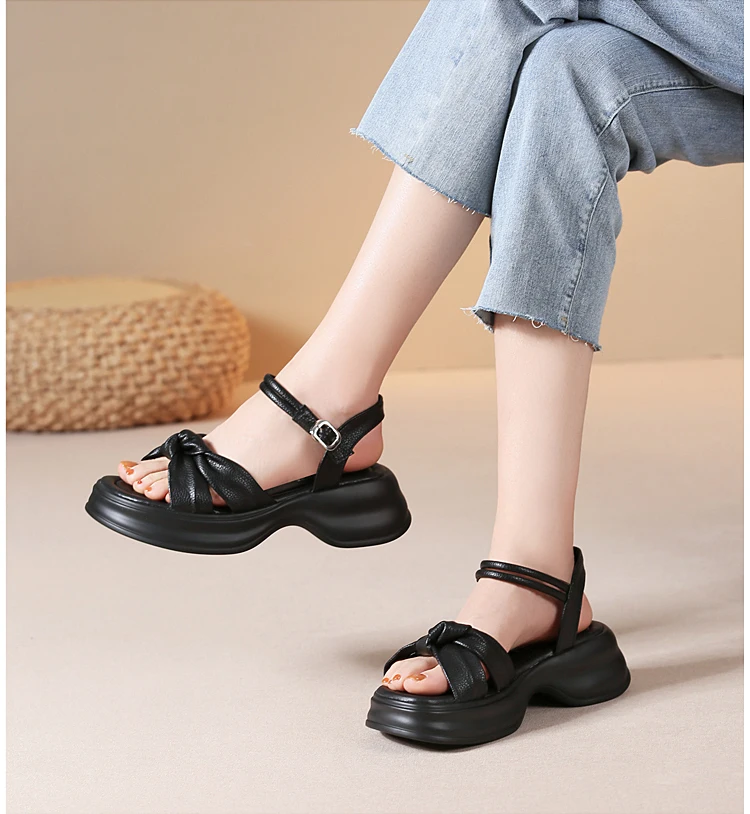 Сандалии женские на платформе и толстой подошве пляжные Босоножки с открытым