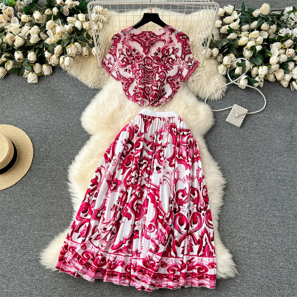 Рисунок 6 - Женский шикарный костюм Clothland