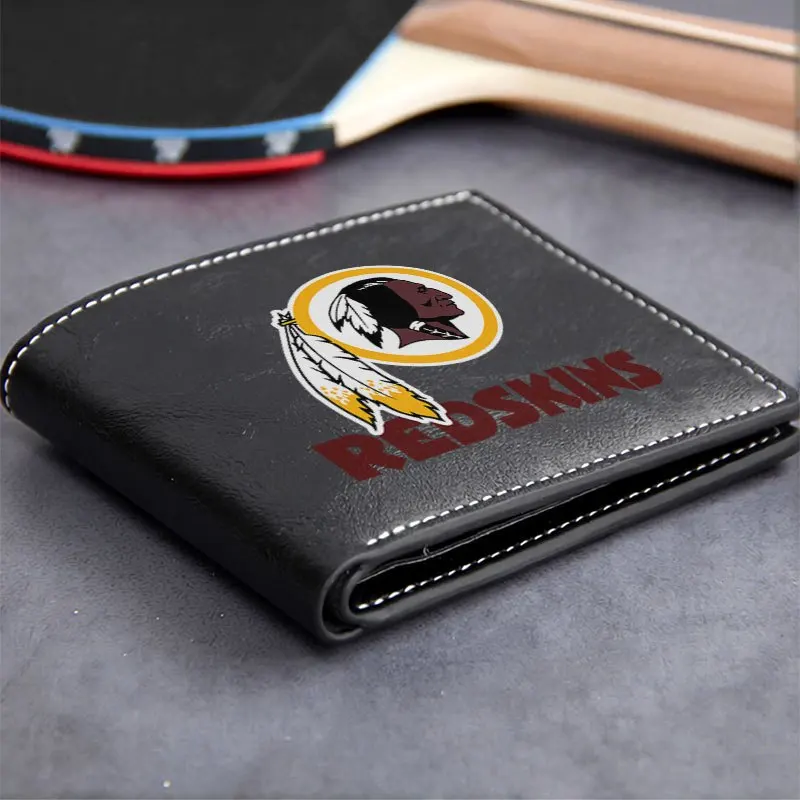 Фото WASHINGTON REDSKINS БУКОВОЧНЫЙ КОШЕЛЕК из искусственной кожи МУЖСКИЕ И ЖЕНСКИЕ Тонкие ДЕННЫЕ ИСПОЛЬЗОВЫЕ ЛЕГКИЕ СВЕТЛОЕ МОДНЫЕ АКСЕССУАРЫ №2