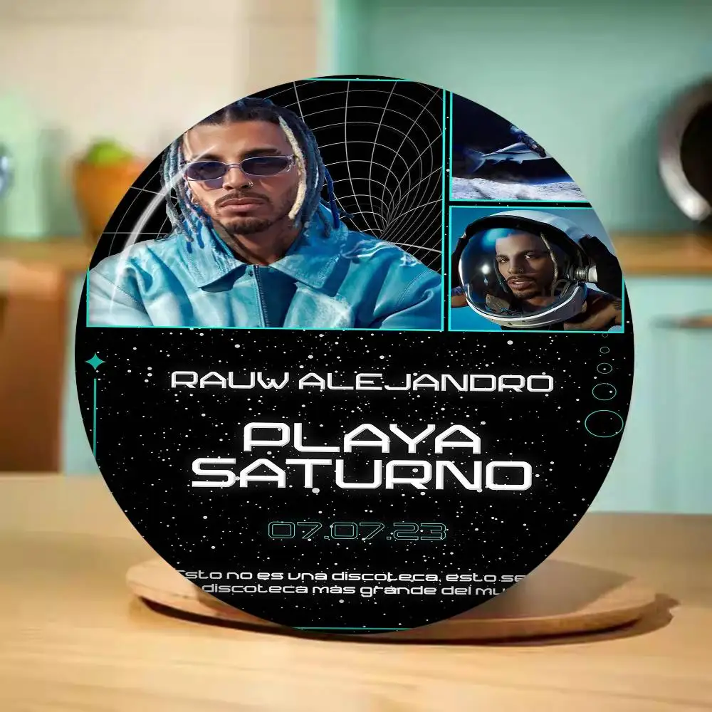 Мягкий значок-пин Rauw Alejandro Playa Saturno Singer с возможностью индивидуализации для женщин, креативное украшение, забавный значок, мультяшный значок для любителей головных уборов (art.: 3920dbf126865) - 3920dbf126865