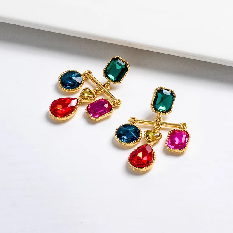 

Vintage Style Cross Gem Earrings Alloy Material Inlaid with Transparent Stone, Women's Luxury Jewelry Charm Vintage Family Party