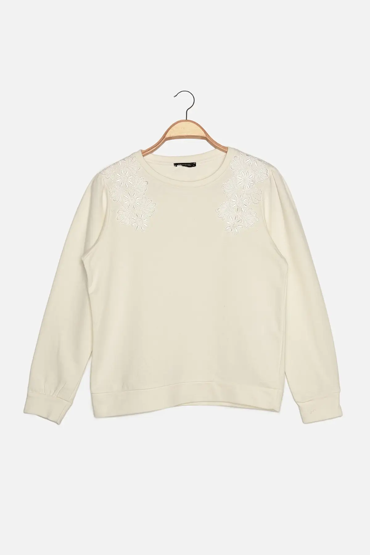 

Trendyol Filet Lace Detailed Knitted Blouse TWOAW22BZ0107