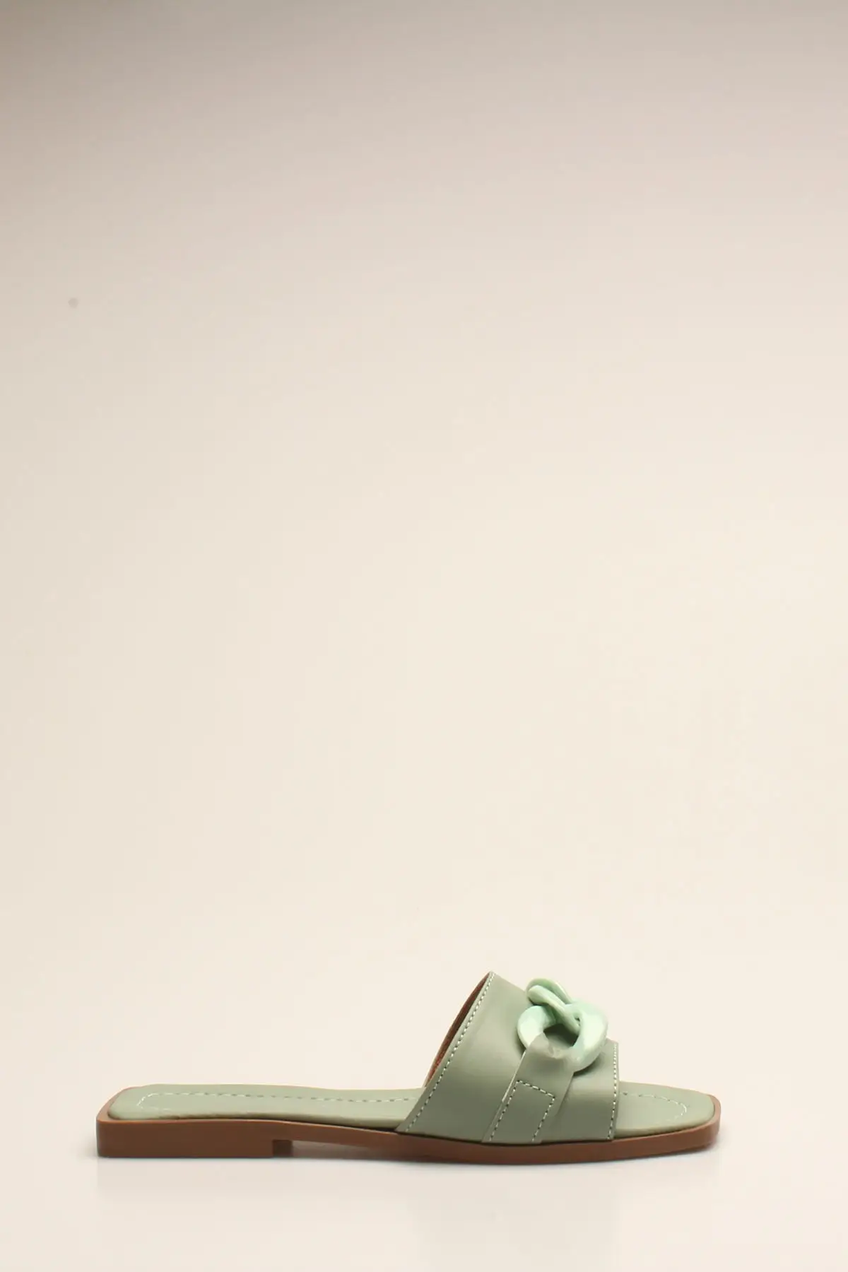 

Fashion Style Green Leather Women's Slippers Sandals And Slippers