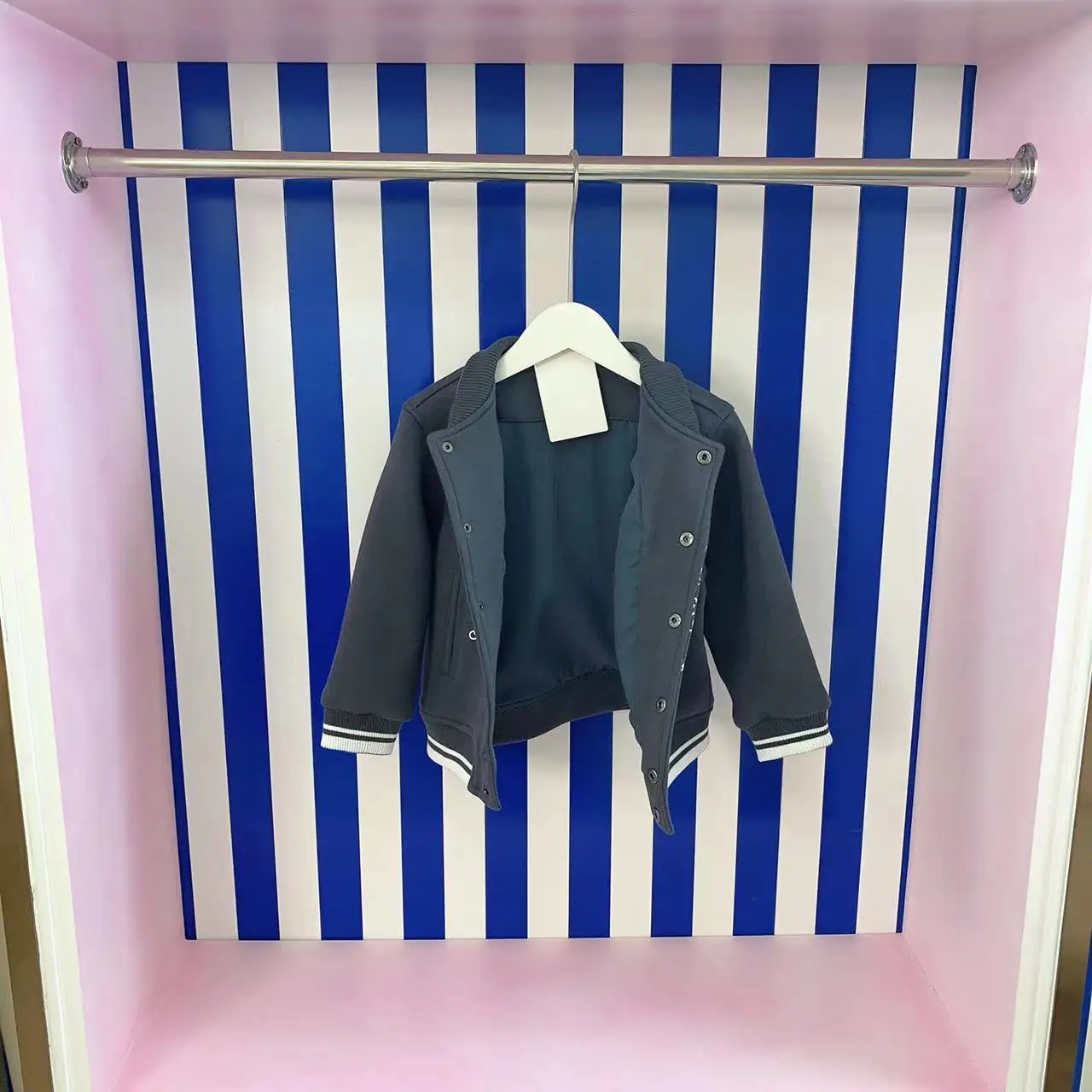 

Popular children's clothing 2022 autumn new boy's fashionable fabric jackets, foreign style all-match