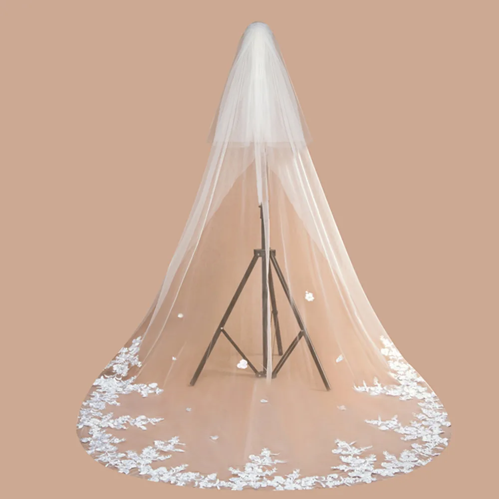 

Good Quality Soft Tulle 3 Meters Lace Edge Cathedral Wedding Veil With Comb Two Layers White Ivory Bridal Veils Veu De Noiva