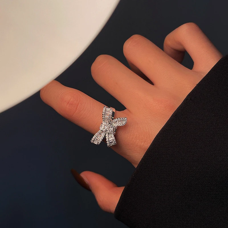 

Simple Fashion Silver Color Butterfly Zircon Adjustable Ring Exquisite Geometric Finger Ring for Women Party Wedding Jewelry