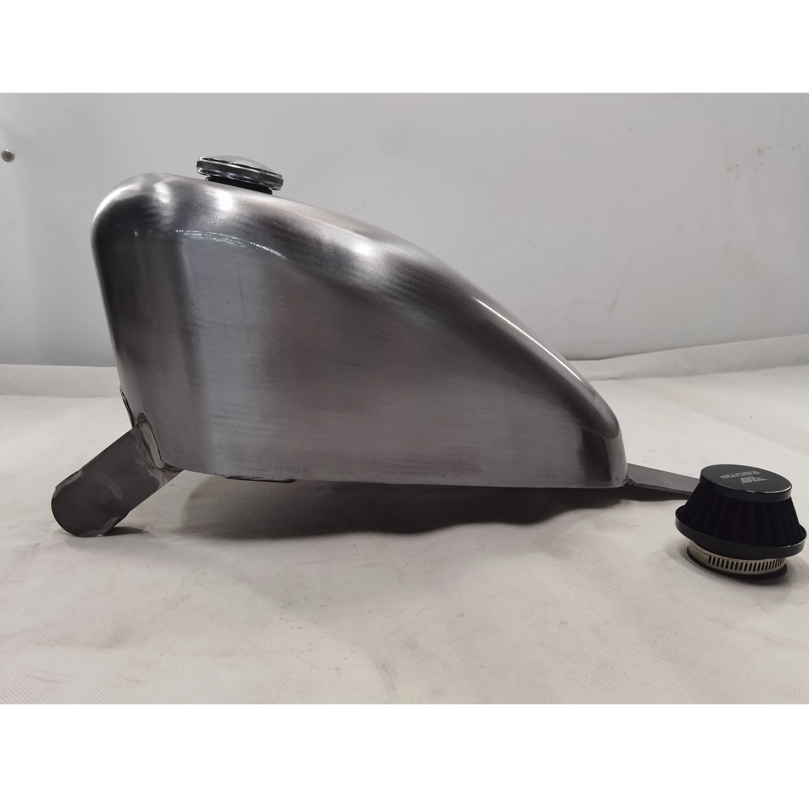 Серебристый топливный бак для мотоцикла 8L с масляной крышкой YAMAHA DRAGSTAR 250.
