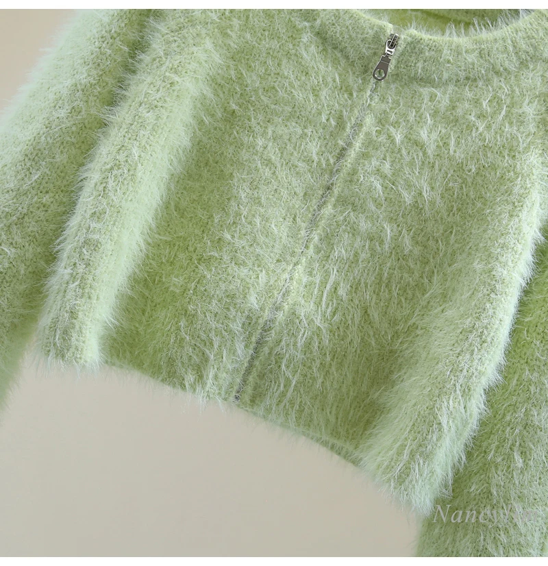 Вязаный кардиган из мохера на молнии женский зеленый свитер осень-зиму 2024 с