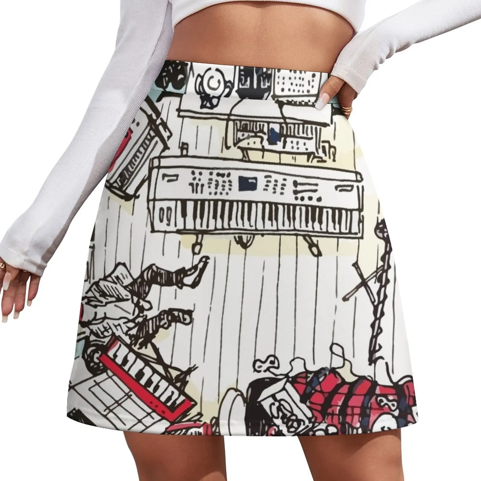 Комплект из мини-юбки и брюк