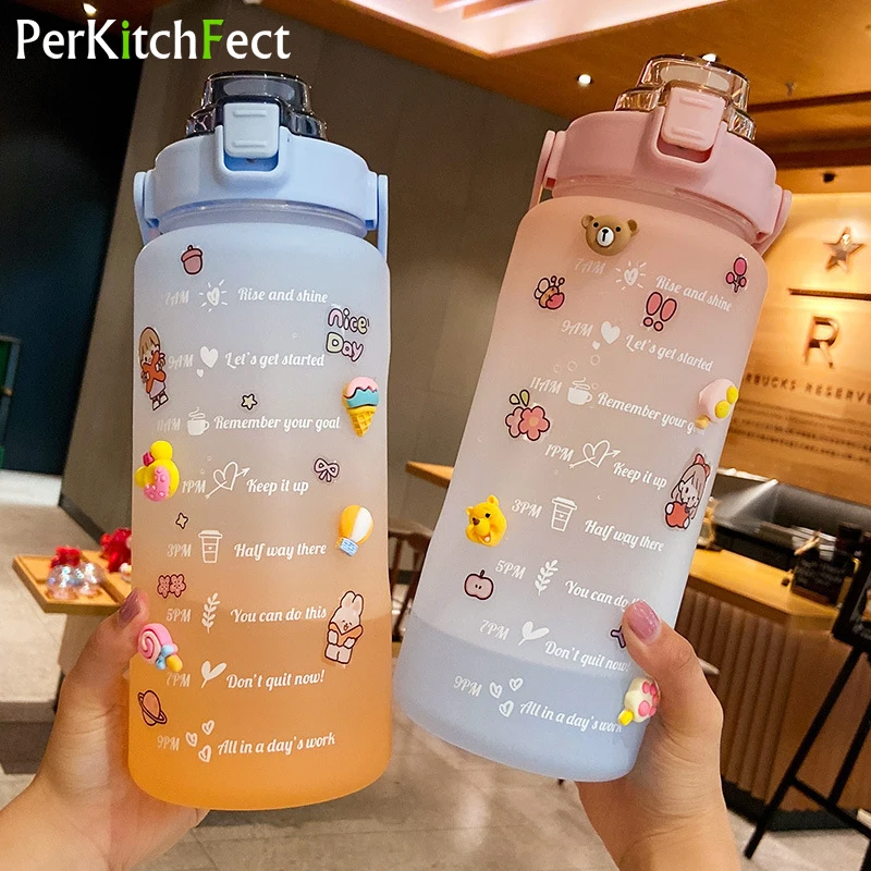 

Бутылка для воды большой емкости, 2 л, градиентная цветная соломенная чашка с маркером времени, матовая пластиковая зеркальная Спортивная б...