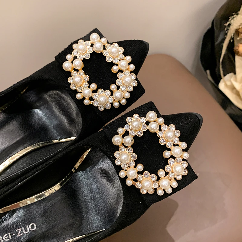 Женские туфли на высоком каблуке с кристаллами танкетке зимние ботильоны острым