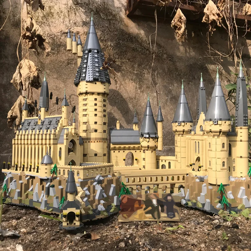

Movie Series Classic Castle Set Building Blocks Model Kit Compatible 16060 71043 Magic School Assembly Bricks Children Toys Gift