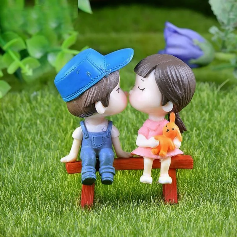 

Миниатюрные куклы с табуретом ПВХ